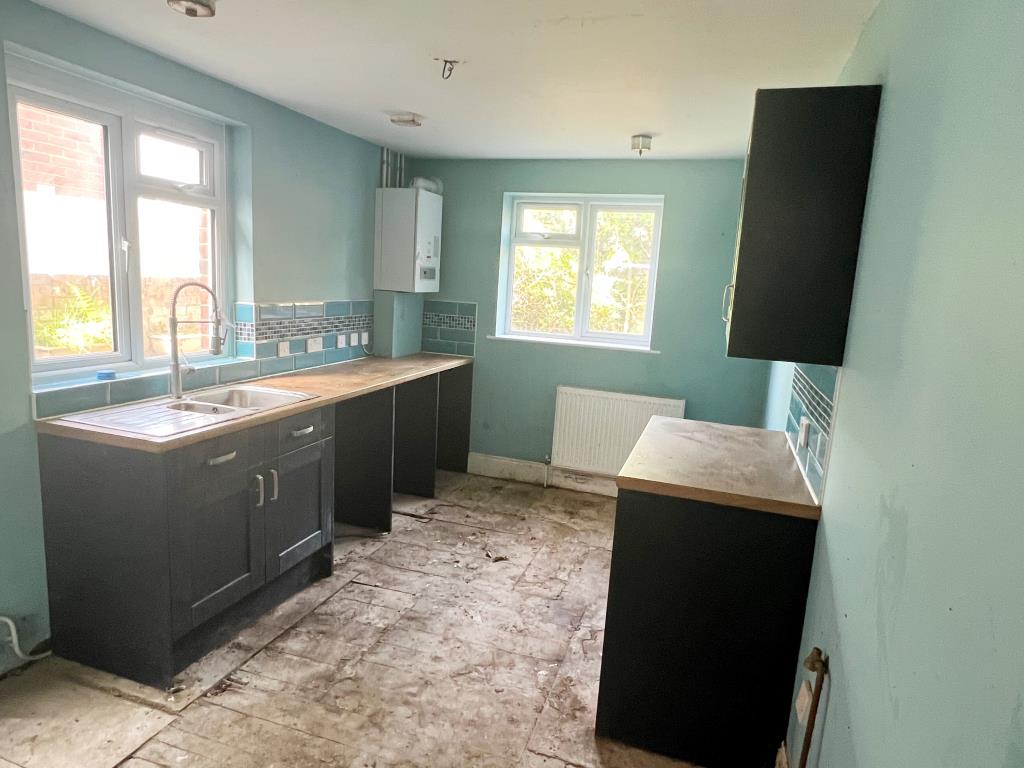 Lot: 2 - THREE-BEDROOM HOUSE FOR PROGRAMME OF REFURBISHMENT -